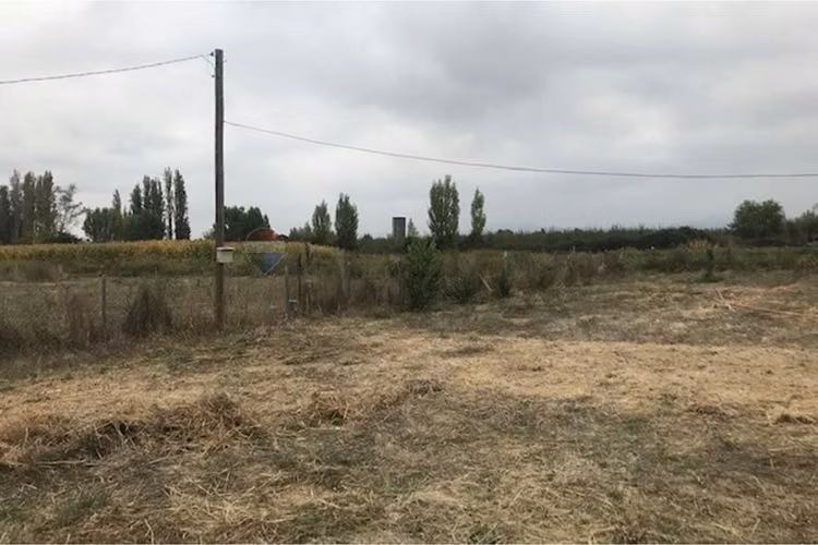 Parcela 5.100 m² con casa en el huique