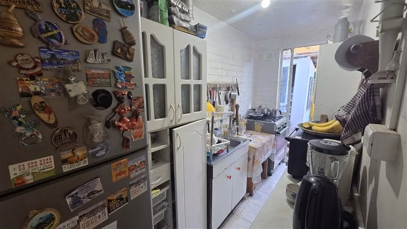 CASA CON AMPLIO TERRENO A PASOS DEL METRO PROTECTORA