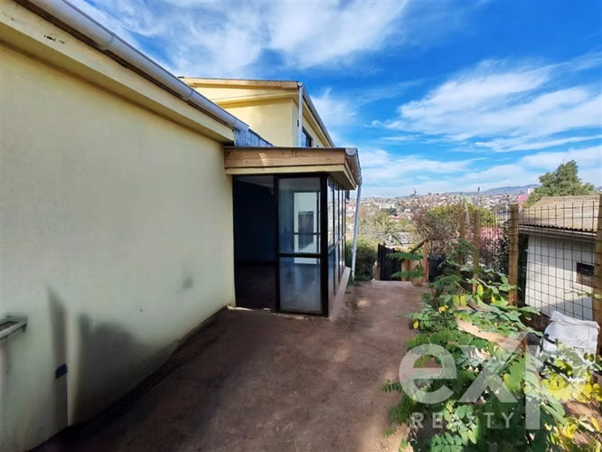 Casa en arriendo de 4 dorm. en Quilpué