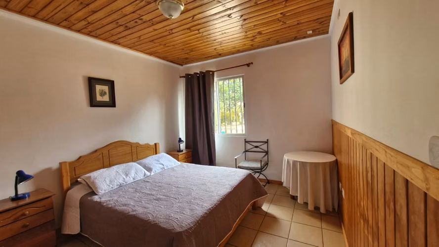 ARRIENDO 2 CABAÑAS VACACIONES INVIERNO A PASOS PLAYA EL CANELO - Imagen 9