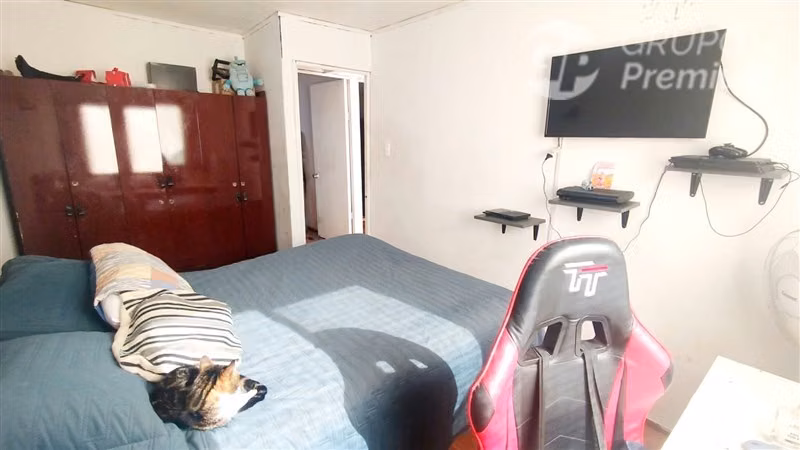 Casa en venta de 5 dorm. en La Florida