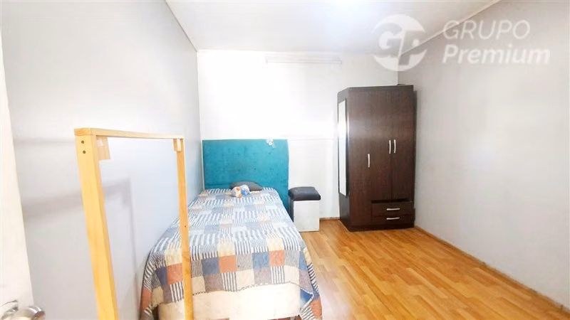 Casa en venta de 5 dorm. en La Florida