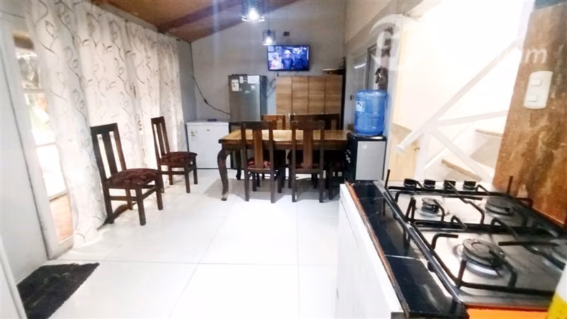 Casa en venta de 5 dorm. en La Florida
