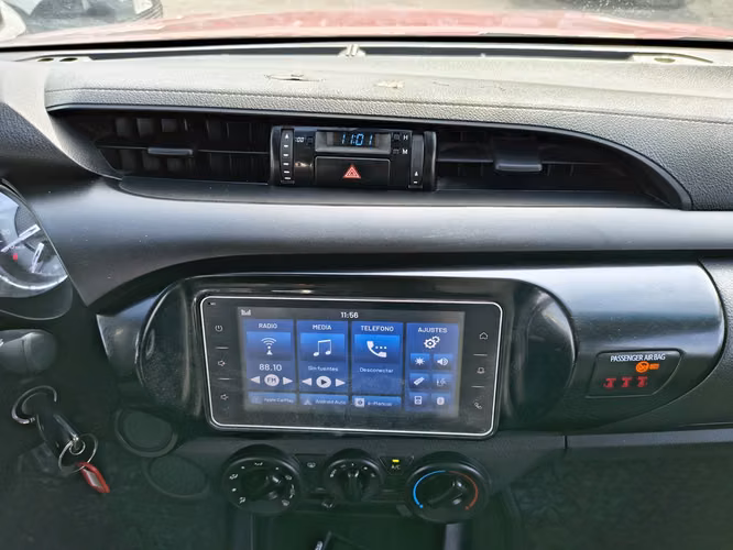 TOYOTA HILUX 2021