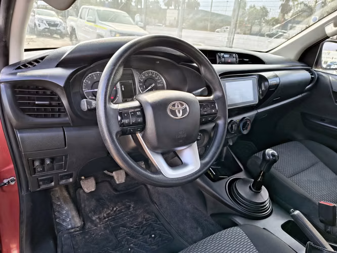 TOYOTA HILUX 2021