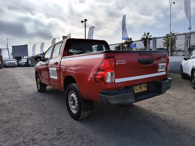 TOYOTA HILUX 2022