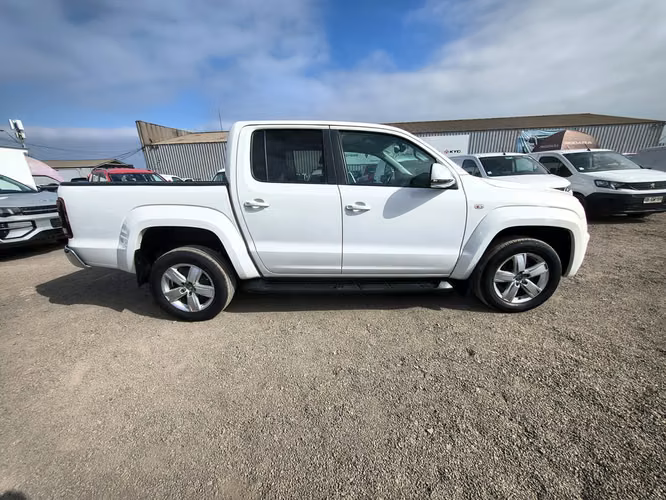 VOLKSWAGEN AMAROK 2023