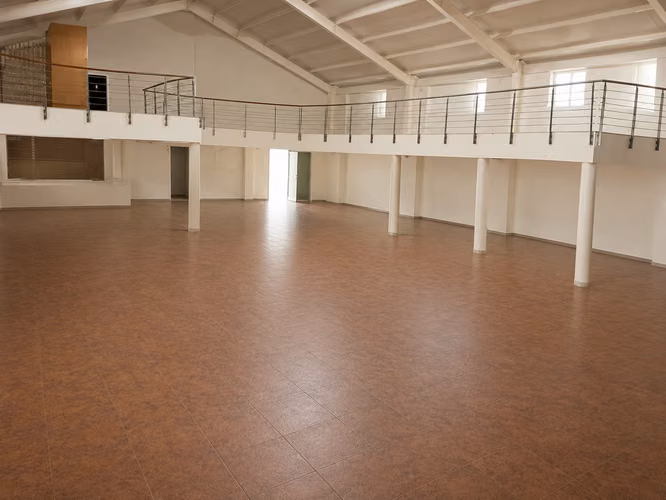 SE VENDE EXCEPCIONAL PROPIEDAD COMERCIAL MULTIPROPÓSITO