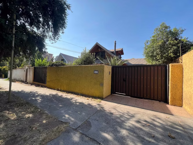 Excelente Casa/Buen Patio/4Dor/3Bañ/5Est (168946) - Imagen 26