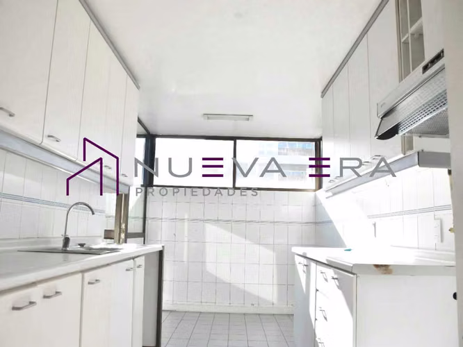 Dpto 4D 4B + 2 Estac. en Vitacura (168922)
