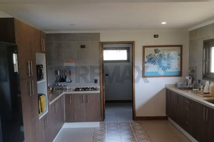 Venta casa nueva con vista al lago, pucón.
