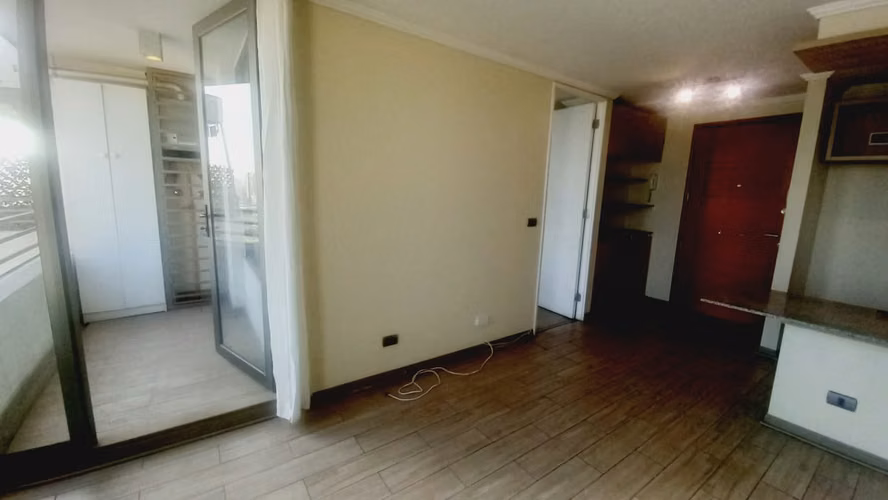 ARRIENDO DEPTO ESTILO MARIPOSA 2 DORM 2 BAÑOS - Imagen 1