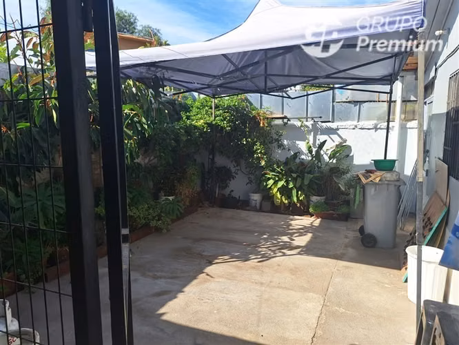 Casa en venta de 3 dorm. 3B 2E 1Local En la comuna de Maipú
