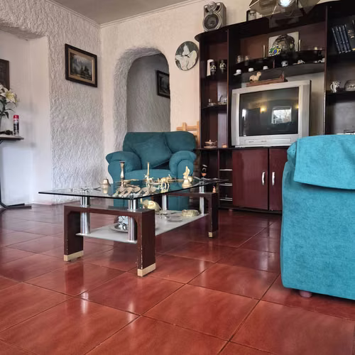 Amplio Terreno Urbano Ideal para Proyectos (168882)