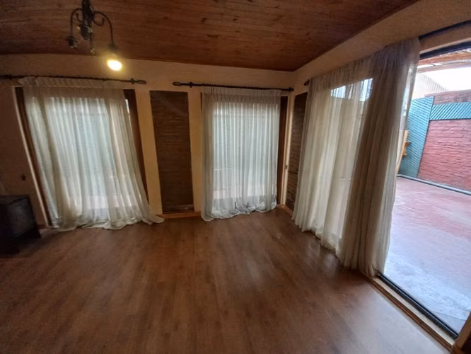 Arriendo Linda y Amplia Casa en Villa Los Prados, Teno