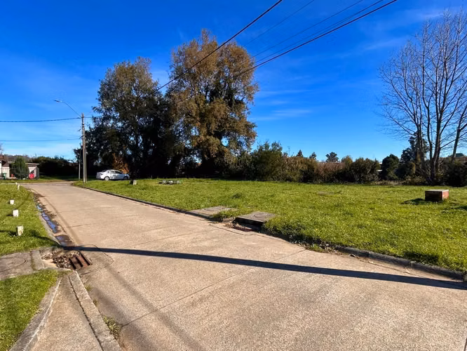 En Venta Casa en barrio Santa Elena, Valdivia (168976)