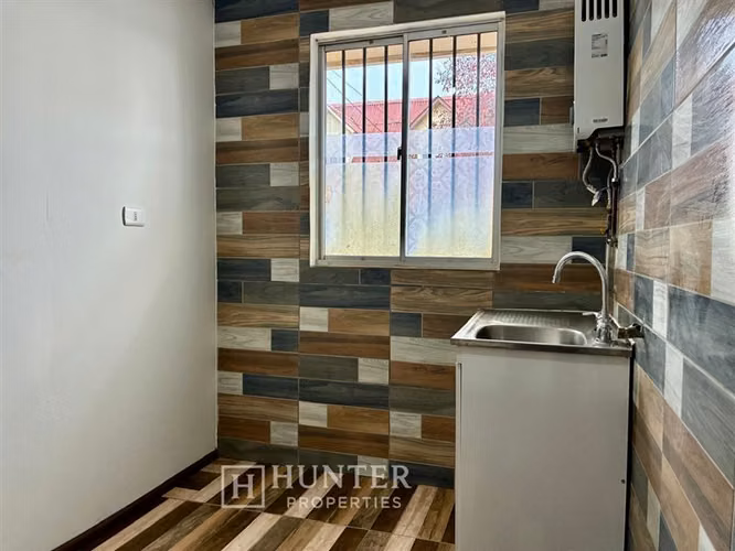 Casa en arriendo de 4D 1B, sala estar. en Barrio norte Talca