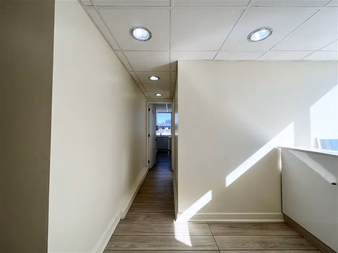 Oficina en arriendo 2 privados en Providencia - Imagen 4