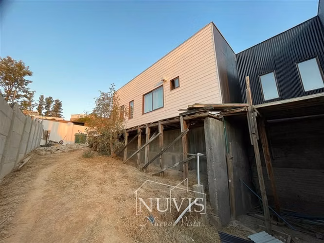 Casa en venta de 6 dorm. en Villa Alemana