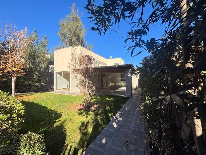 CASA Piedra Roja/Chicureo