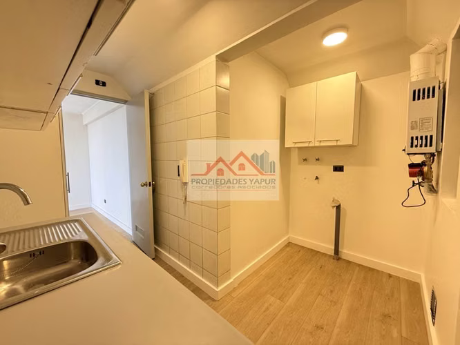 DEPARTAMENTO FM - Manuel Rodríguez 670 , Metro Toesca con 2Dorm Baño Terraza Estacionamiento y bodega 57/60m2
