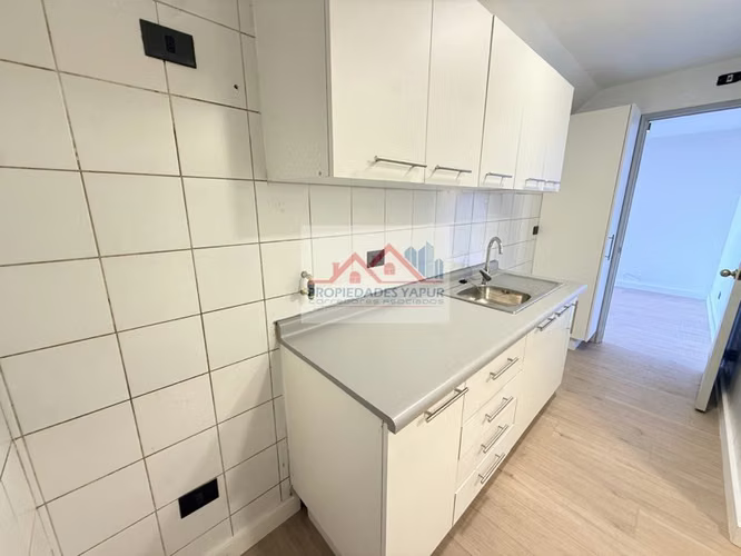 DEPARTAMENTO FM - Manuel Rodríguez 670 , Metro Toesca con 2Dorm Baño Terraza Estacionamiento y bodega 57/60m2