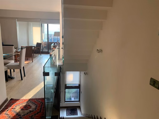 DEPARTAMENTO Triplex casi nuevo en mejor sector de La Dehesa
