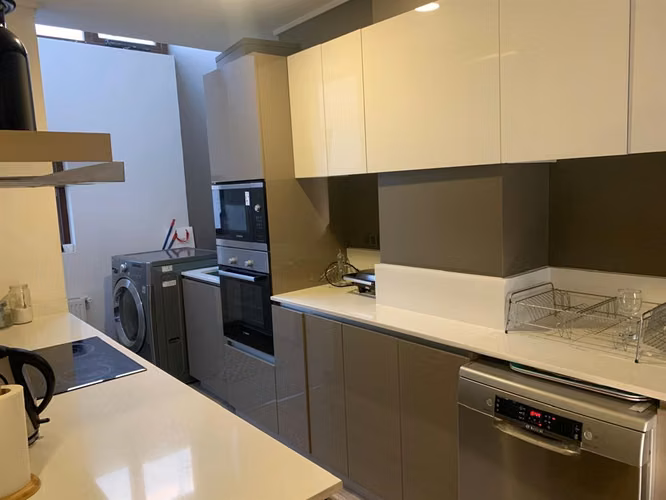 DEPARTAMENTO Triplex casi nuevo en mejor sector de La Dehesa