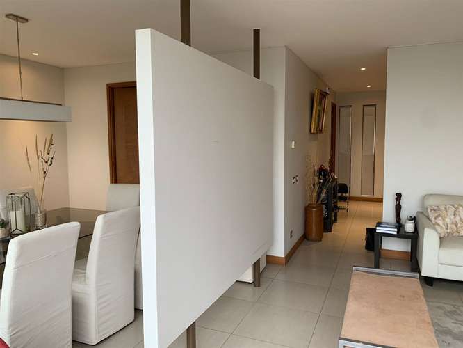 CASA Townhouse en segurísimo condominio con linda vista a Santiago