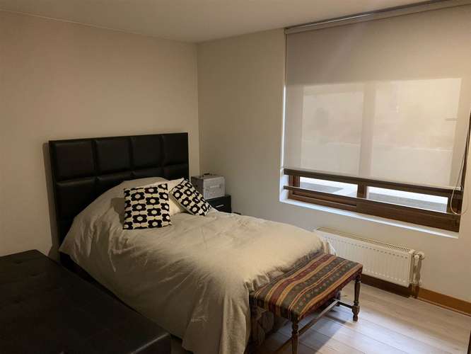 CASA Townhouse en segurísimo condominio con linda vista a Santiago
