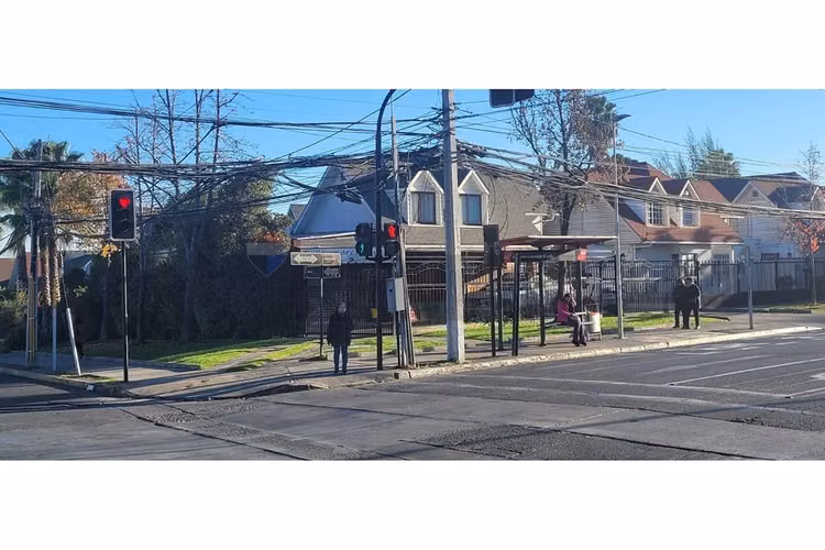 Esquina comercial estratégica en peñalolén