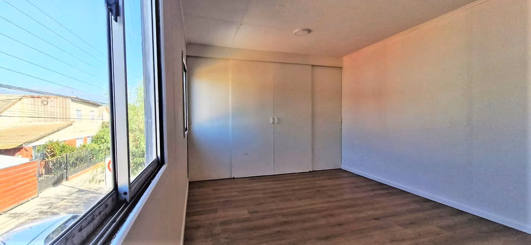 Arriendo de casa de 3 dormitorios, en La Cruz.  $420.000