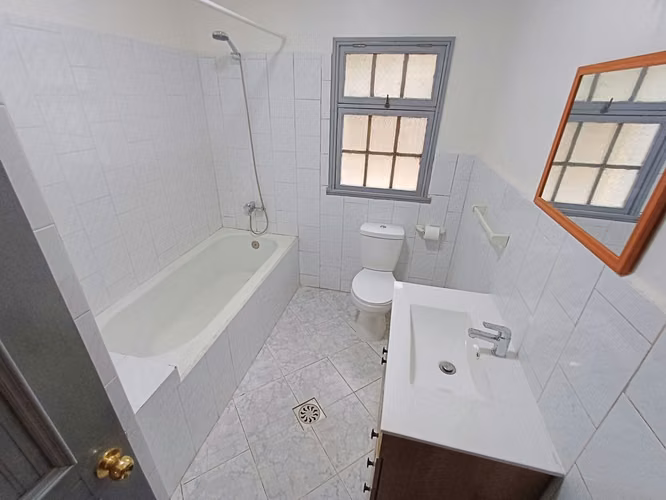 Vivabien Propiedades Vende Espectacular Casa en Exclusivo sector de Miraflores Bajo, Viña del Mar