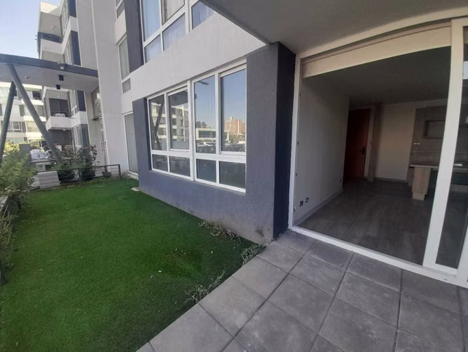 ACOGEDOR DEPTO PRIMER PISO CON PATIO 3 3D 2 B (169080)