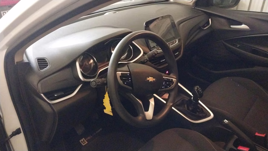 Chevrolet Onix Sedan 1.0T LTZ MT 2024 – Único Dueño (Impecable)
