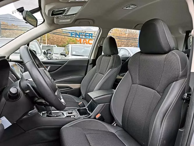 SUBARU FORESTER 2024