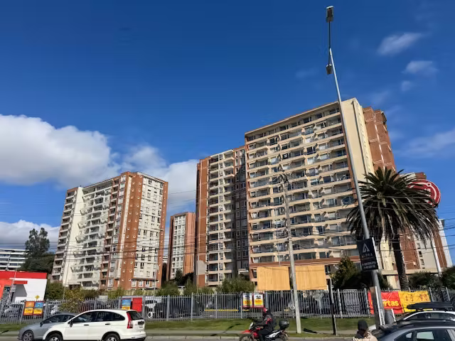 VENTA DEPARTAMENTO AMOBLADO PARQUE URBANO FRENTE MALL TREBOL 1D1B1E1B CONCEPCION