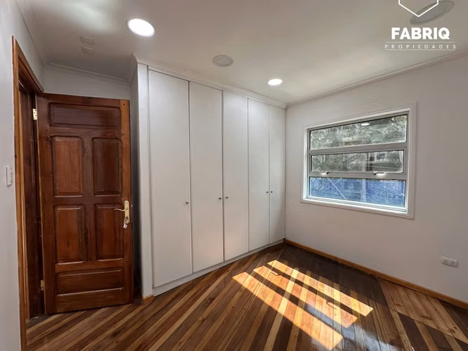 GRAN CASA COMERCIAL, FULL REMODELADA / 215 M2