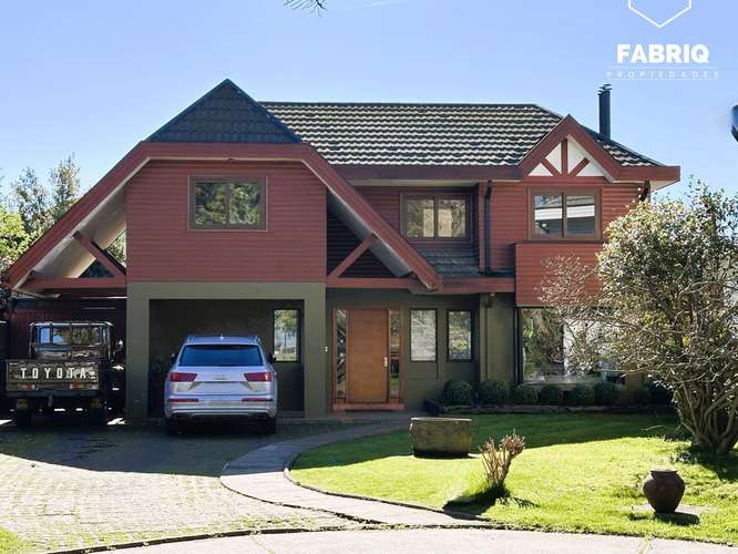 EN VENTA | PRECIOSA CASA EN CONDOMINIO / GRAN TERRENO DE 611 M2