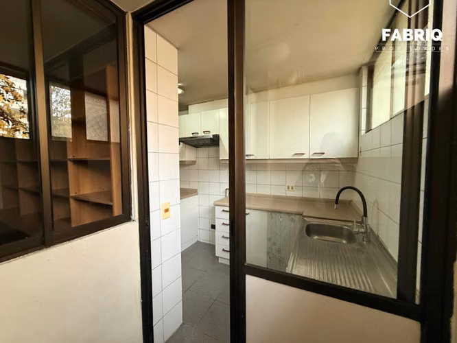 EN VENTA | DEPARTAMENTO CON GRAN POTENCIAL EN PLAZA LAS LILAS – PROVIDENCIA - Imagen 16