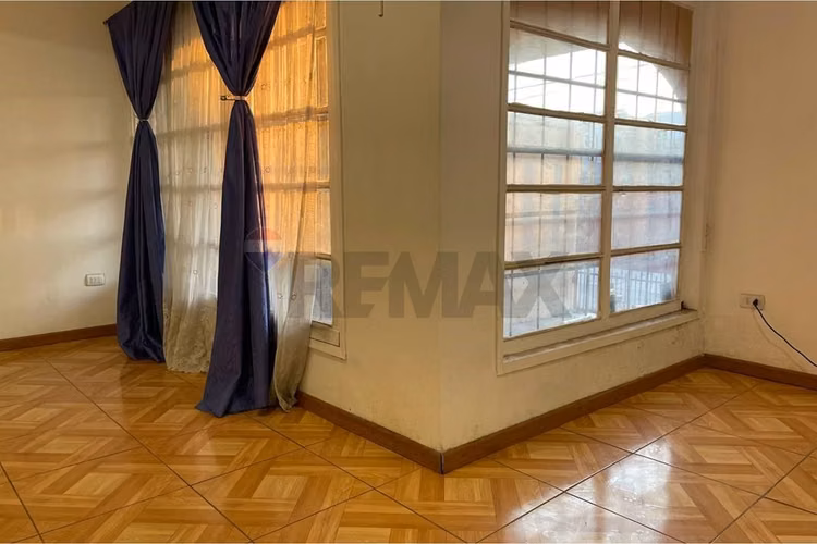 "cómoda casa renovada en pedro aguirre cerda"
