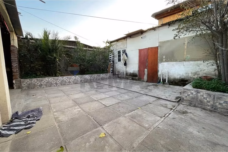 "cómoda casa renovada en pedro aguirre cerda"