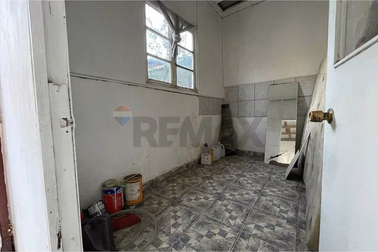 "cómoda casa renovada en pedro aguirre cerda"