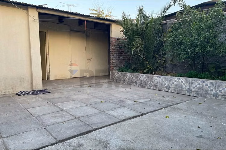 "cómoda casa renovada en pedro aguirre cerda"