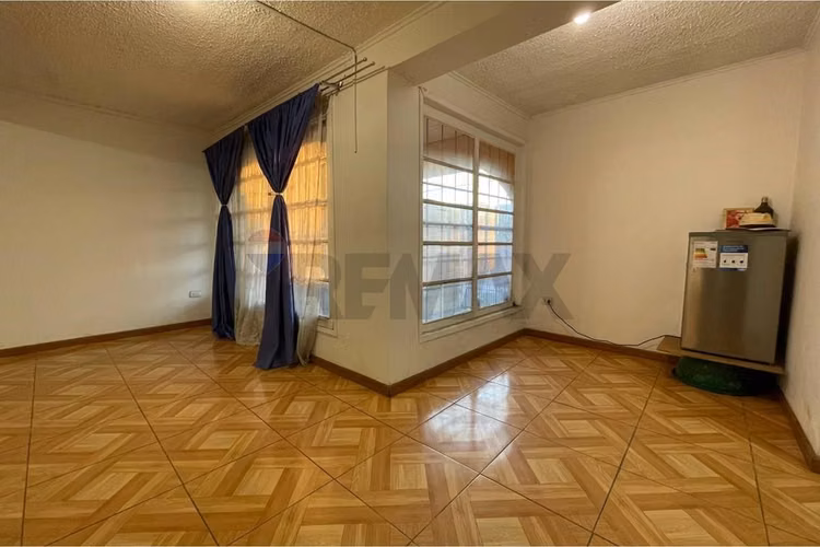 "cómoda casa renovada en pedro aguirre cerda"