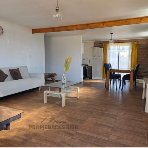 Casa Amoblada en Arriendo con gran terreno en El Melón