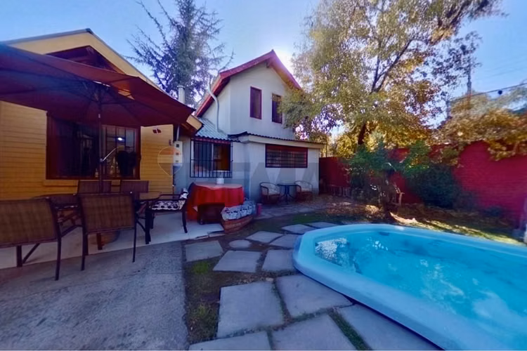 Casa esquina con potencial en alonso de camargo