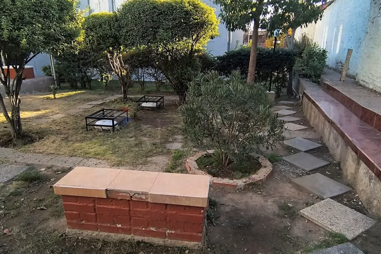 Barrio yungay. departamento con áreas verdes.