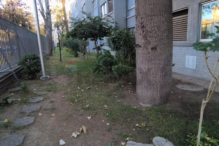 Barrio yungay. departamento con áreas verdes.
