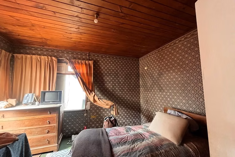 Se venden 2 terrenos con cabañas y casa principal